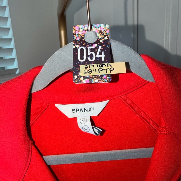 54. SPANX Bright Red Half-Zip Pullover - Picture 4 of 6